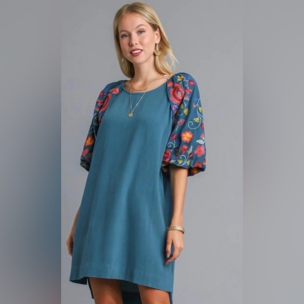 Umgee Teal Dress with Floral Sleeves size M New with tag